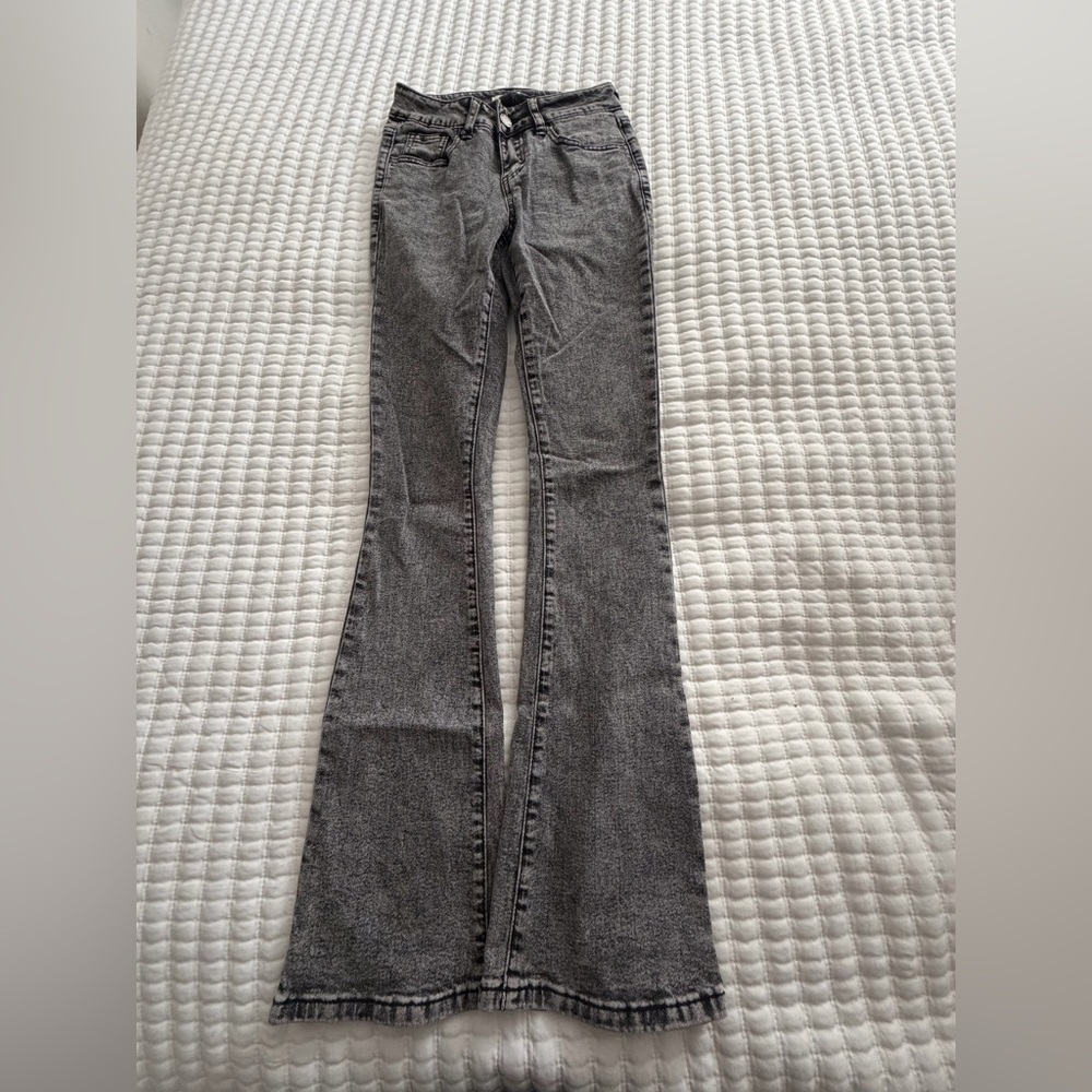 Women’s Gray Flared Jeans